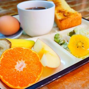 １日中モーニングセット（終日）４２０円 